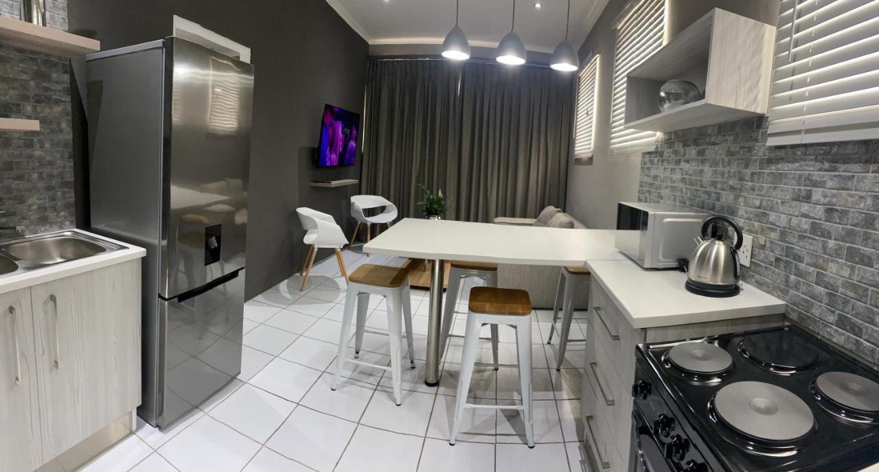 Adventure Apartment - Colchester - 5Km From Elephant Park Esterno foto